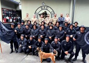 Servidores do DEASE participam do Curso de Condutor de Cães no Rio de Janeiro